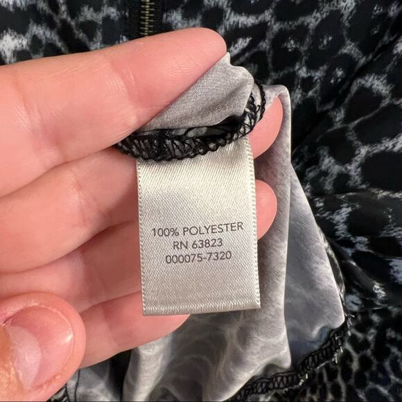 CJ Banks Lightweight Leopard Print Full Zipper Jacket Plus Size 1X w/ Pockets - Picture 7 of 7